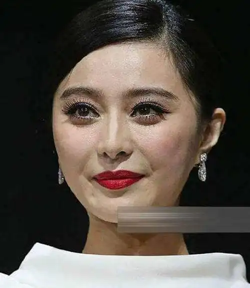 范冰冰未ps照片曝光,皮肤粗糙衰老脸色蜡黄,女神魅力全无