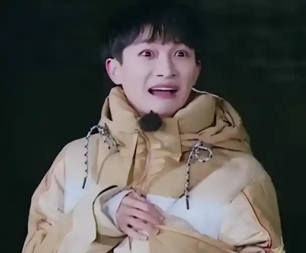 童年被骂"人妖",后遭那英"抛弃"周深到底经历了什么?