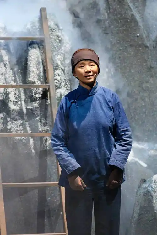 中国网络视听年度盛典 迟蓬缅怀先烈致敬英雄_节目_征程_形式