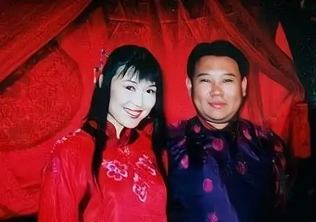 郭麒麟继母王惠:嫁二婚郭德纲,成德云社顶梁柱,这个女人有多牛