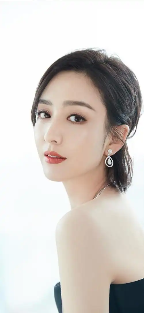 壁纸|女明星佟丽娅全面屏高清手机壁纸