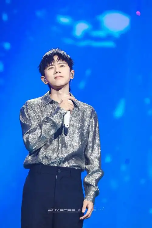 张杰东方风云榜三十年最佳男歌手##张杰已经连唱五天了##张杰 嗓子很