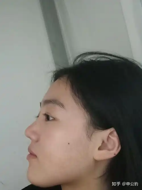 侧脸丑吗? - 知乎