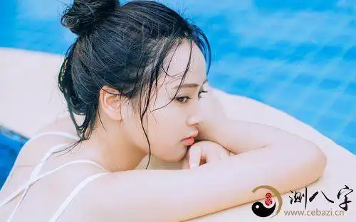 梦到女人光身体是什么意思?梦到女人光身体预示着什么?