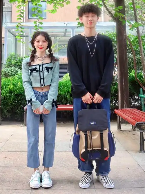 15377183身高差情侣02入秋首选小香风02