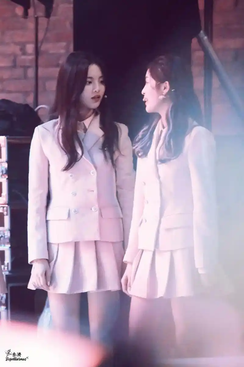 宣花 #吴宣仪 #杨超越 - 抖音