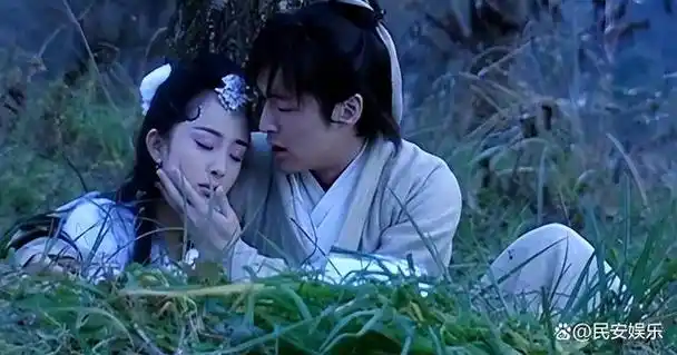 收手吧杨幂,别"侮辱"观众了!李少红说的"不过脑子"一语中的