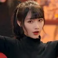 青春有你2张语格微信头像【点击鼠标右键下载】