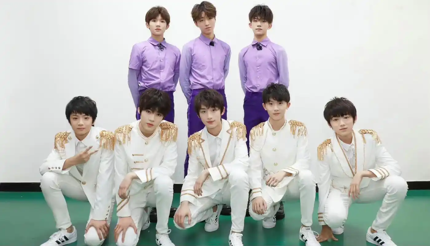 "四代同堂"的全家福!