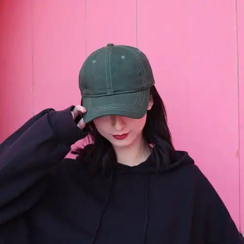 【绿萤】经典款深草绿软顶棒球帽纯色百搭美式光板鸭舌帽子女遮阳