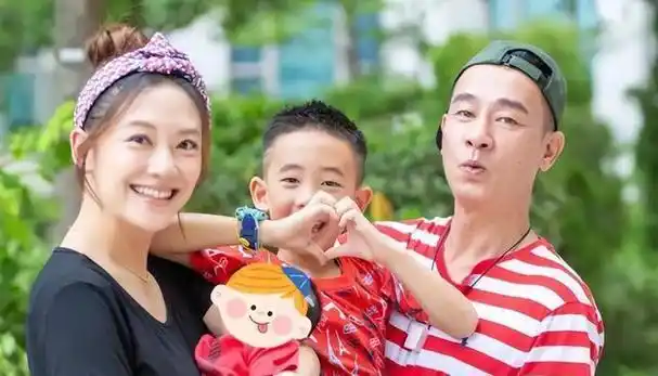 "精明女人"应采儿,为何不嫁豪门向佐,选择家世一般的陈小春?