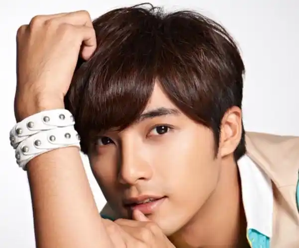 贺军翔求子坦言若是女儿可能不想要被质疑滤镜碎一地