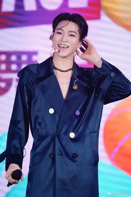 超话蔡徐坤超话林彦俊超话张云雷超话刘雨昕超话苏新皓超话戴萌超话