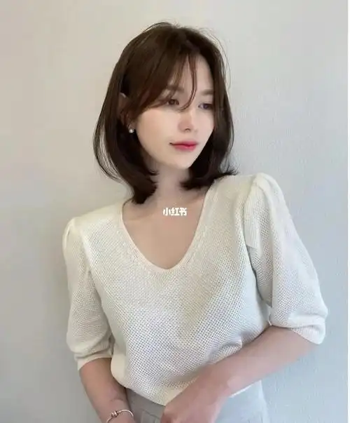 八字刘海破碎感锁骨发锁骨发发型推荐