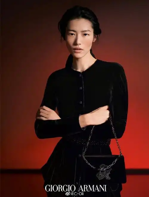 c-oli#giorgio armani f/w 2021 campaign:刘雯超话||  美丽新图头排