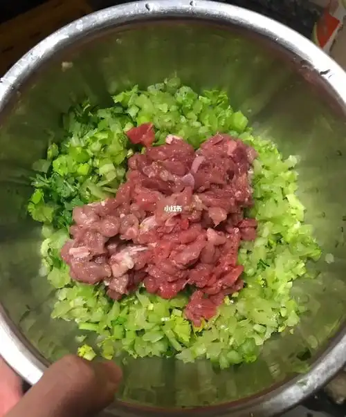 牛肉芹菜馅饺子09