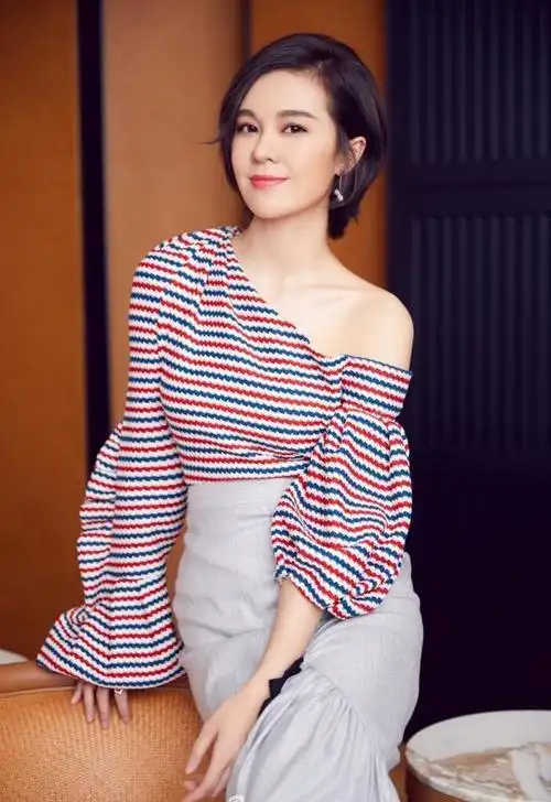 实力唱将郁可唯:40岁仍未婚,逼婚未果父亲被急出病