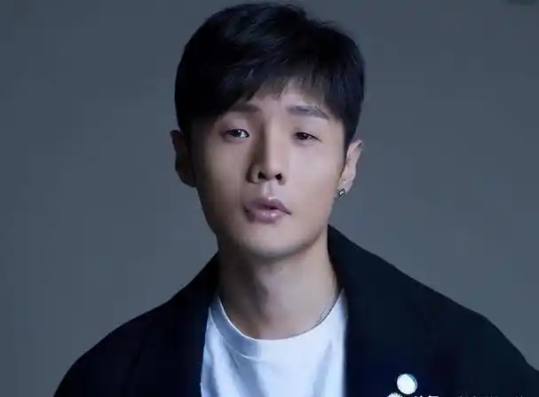 独家揭秘:杨丞琳被除名真相,李荣浩新年祝福藏玄机!