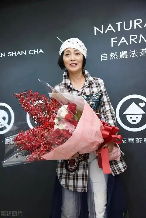 石榴姐苑琼丹这身材,这才是尤物啊!