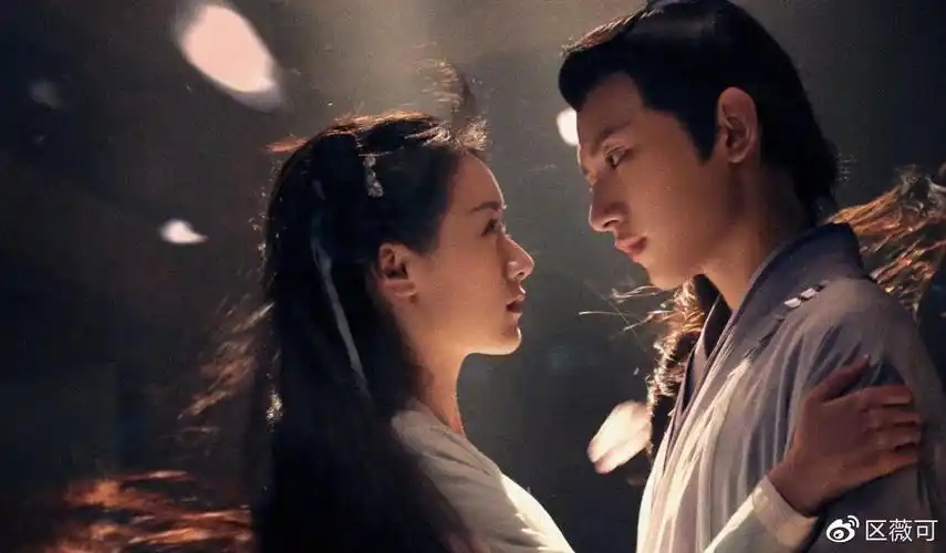 琉璃美人煞袁冰妍成毅同样是爆红为何待遇如此不同