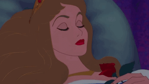 公主眨眼红唇长发gif动图_动态图_表情包下载_soogif