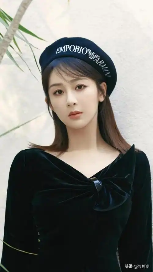 杨紫个人资料简介 杨紫个人资料简介身高体重(图1)