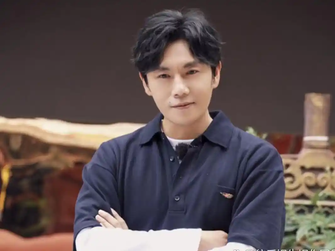 论演员的可塑性,看看秦昊的对比图