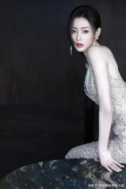 张天爱以一个让人意想不到的方式,让大家再一次记住了这位勇敢发声的