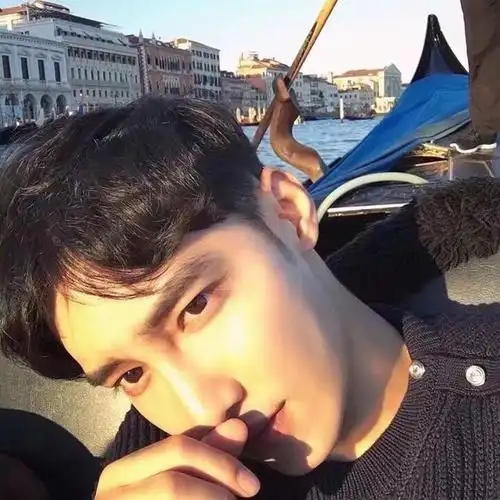 微信帅气性感暖男男头_微信头像_微茶网