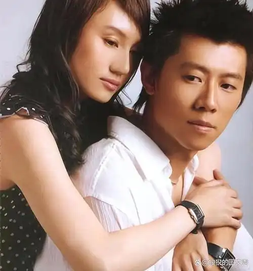 夏雨和袁泉经历过无数风雨,终于跨过坎坷幸福的在一起