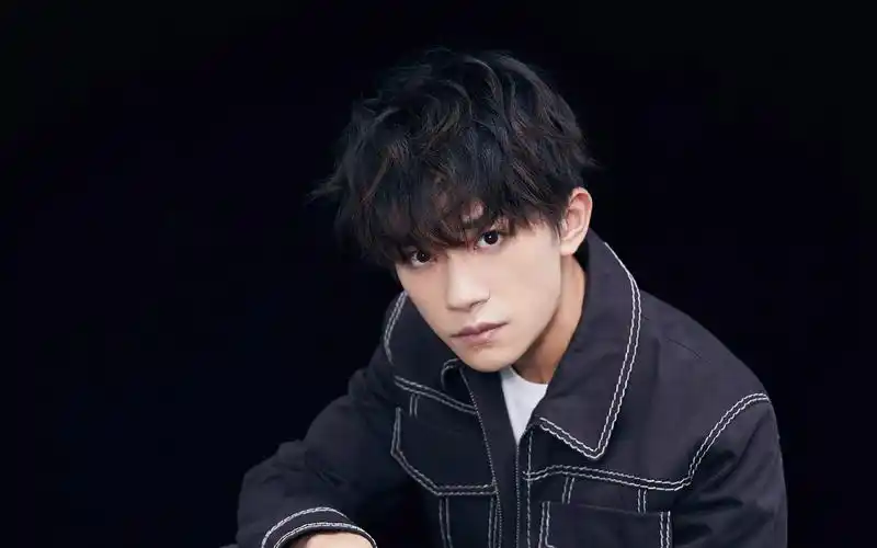 tfboys易烊千玺高清壁纸图片