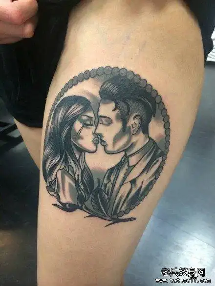 腿部感动情侣纹身图案