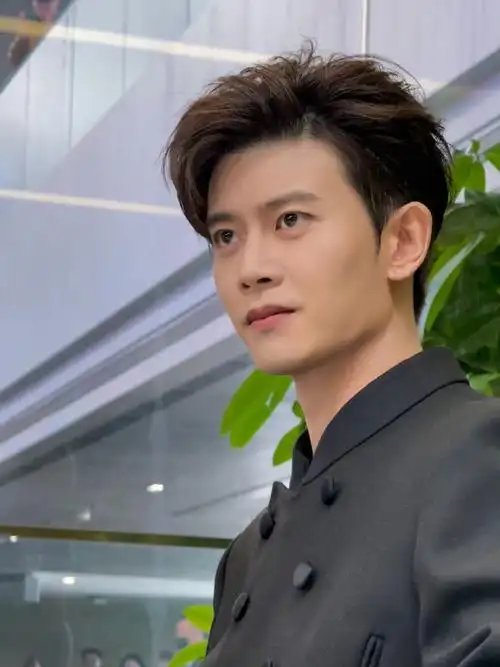 任嘉伦伍赓##任嘉伦