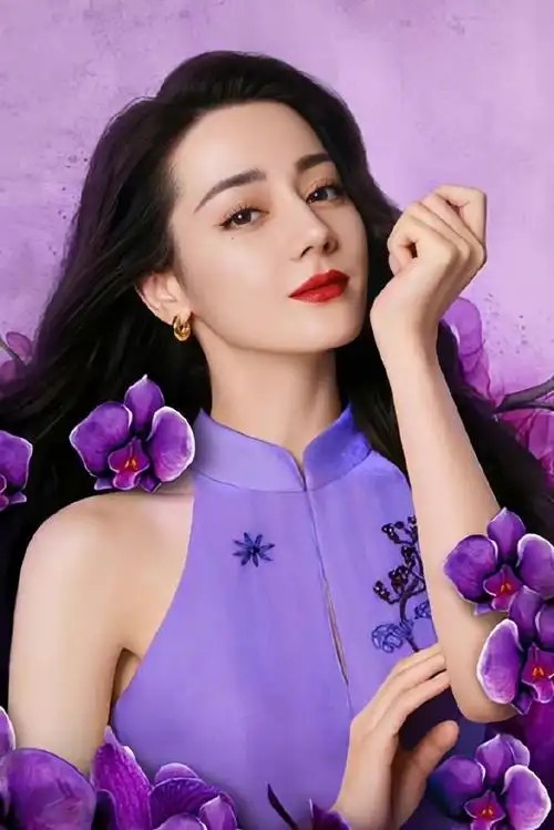 迪丽热巴紫裙##迪丽热巴紫裙鲜花大片