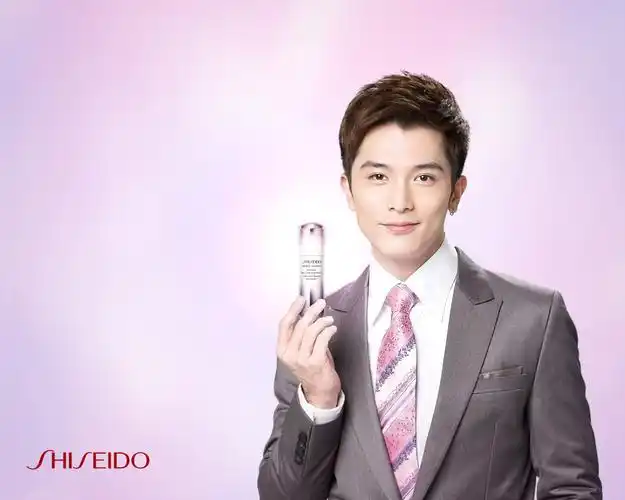 邱泽阳光帅气高清桌面主题