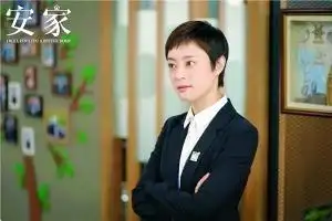 孙俪饰演的房似锦原型是一个24岁的姑娘.