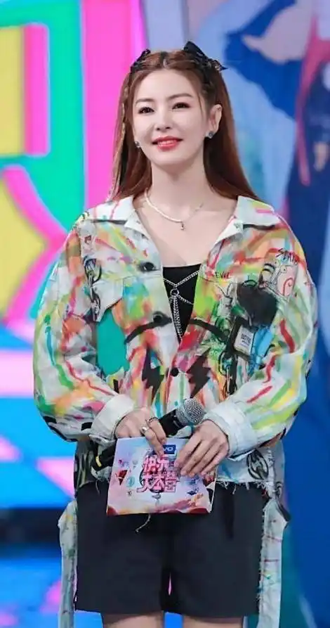 《快乐大本营》中取代了谢娜的张雨绮现在如何?_性格_成功_风格