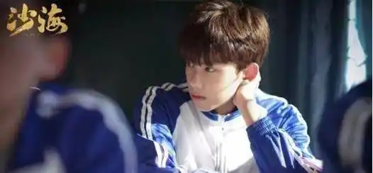 当肖战龚俊宋亚轩等一众男星穿上校服你最想和谁做同桌