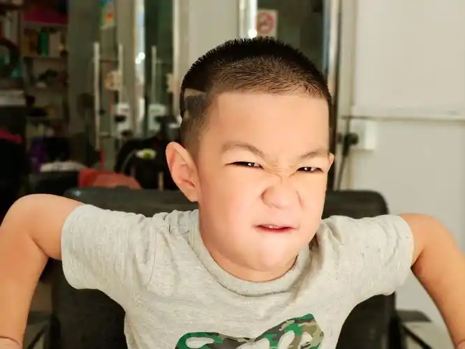 2022小男孩发型趋势分享时尚多变真帅气你喜欢哪一种