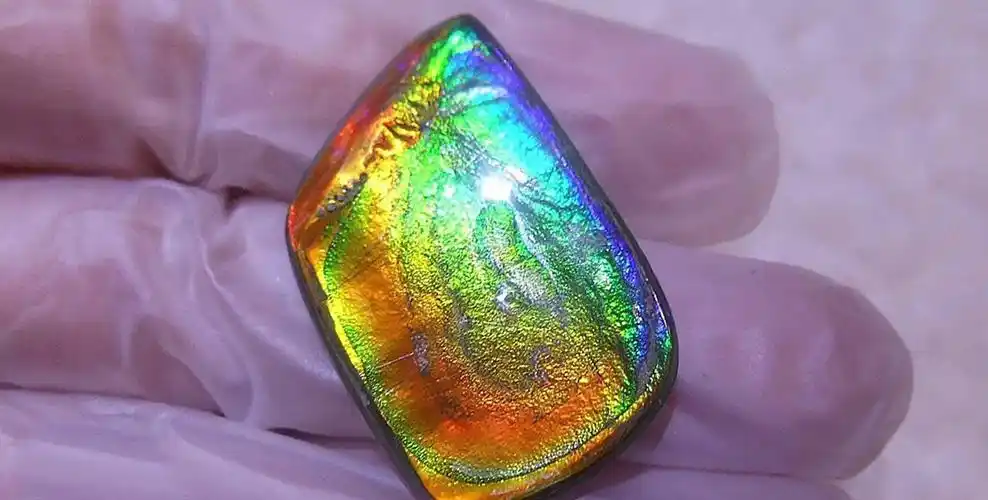 世界上最贵的几种宝石,每克拉高达3.5万美元!_高清图集_新浪网