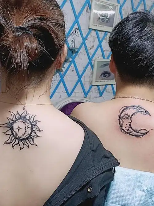 心中的日月_纹身图案手稿图片_莫姐的纹身作品集