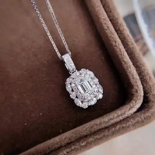 7815gia 30份祖母绿切割钻石吊坠78时尚经典 大牌质感实物超级