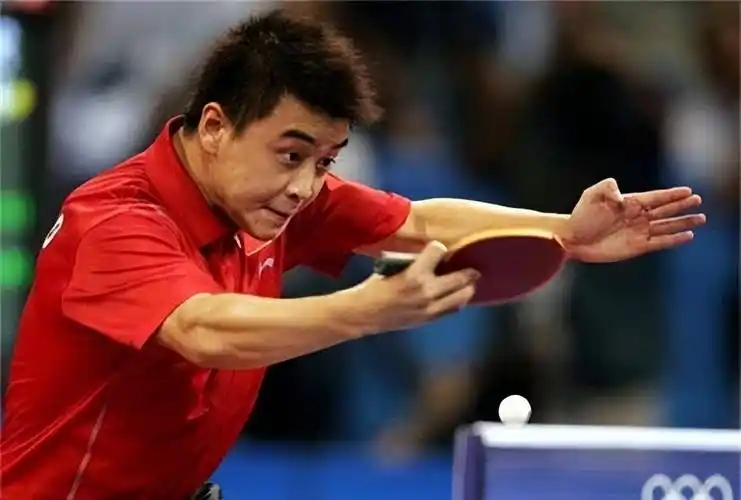 乒坛王祖贤:三入奥运决赛,却背负亚军魔咒,小4岁娇妻貌美如花