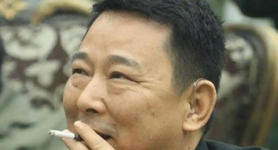 他曾经是亿万富豪,和10多名女明星有染,后被判处死刑!_刘汉_因为_生活