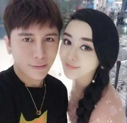 网红范冰冰现状和老公恩爱有加出生的孩子让人很意外