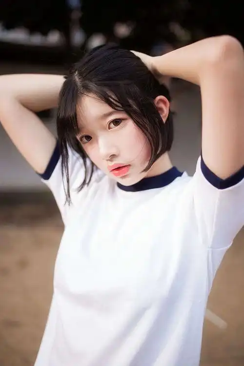 未谙世事的初中生干净得像一张白纸