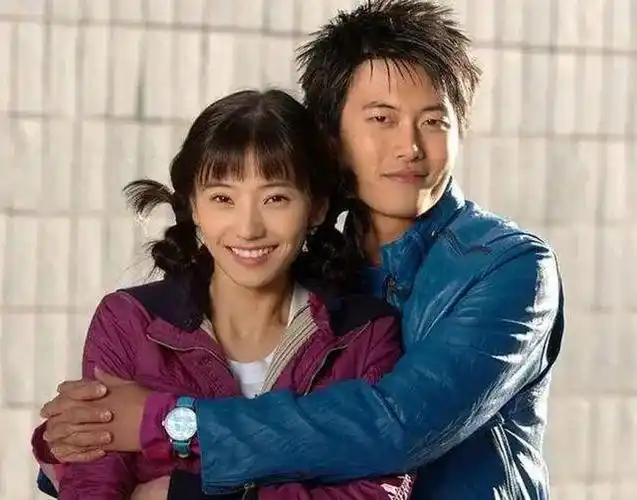 韩彩英首谈和丈夫的婚姻生活,育有一儿一女,丈夫是自己最大成就