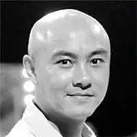 霸气墨镜男图片光头_微信头像图片大全