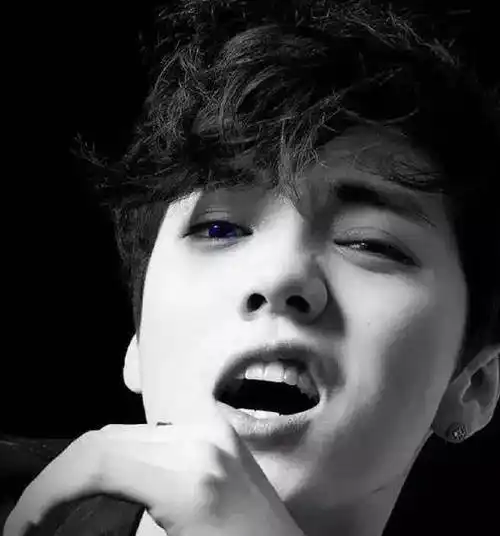 30岁鹿晗,坐拥千万粉丝百万豪车的他,如今还能重回巅峰吗?