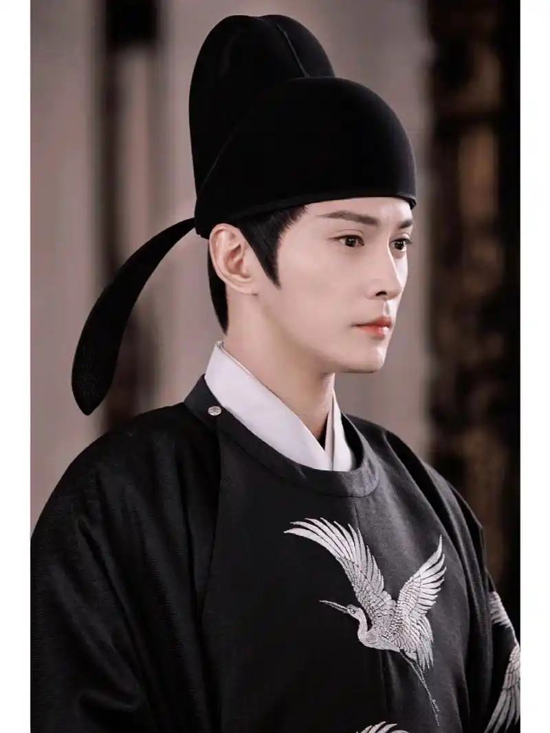 而且徐正溪古装仪态我吹爆!